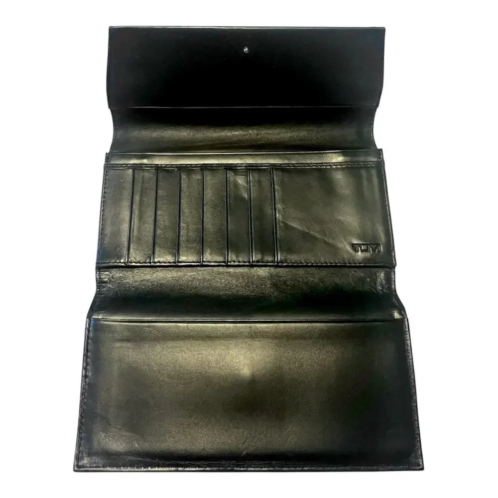 TUMI Black Leather Trifold Travel Wallet Checkbook Organizer Classic Minimalist